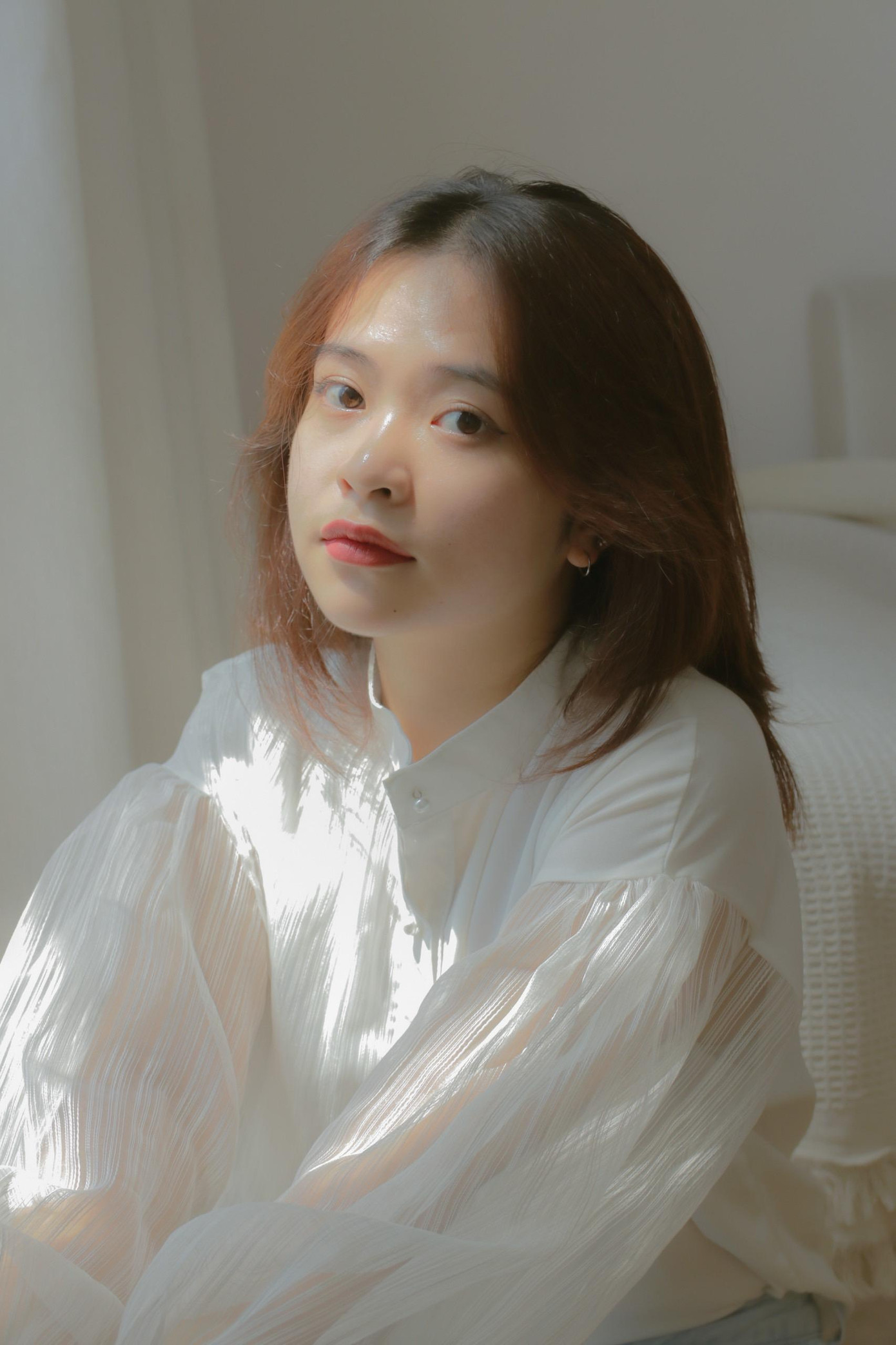 Thương Huyền là sinh viên chuyên ngành Báo chí chương trình chất lượng cao, trường Đại học Khoa học Xã hội và Nhân Văn. Thương Huyền là sinh viên chuyên ngành Báo chí chương trình chất lượng cao, trường Đại học Khoa học Xã hội và Nhân Văn.