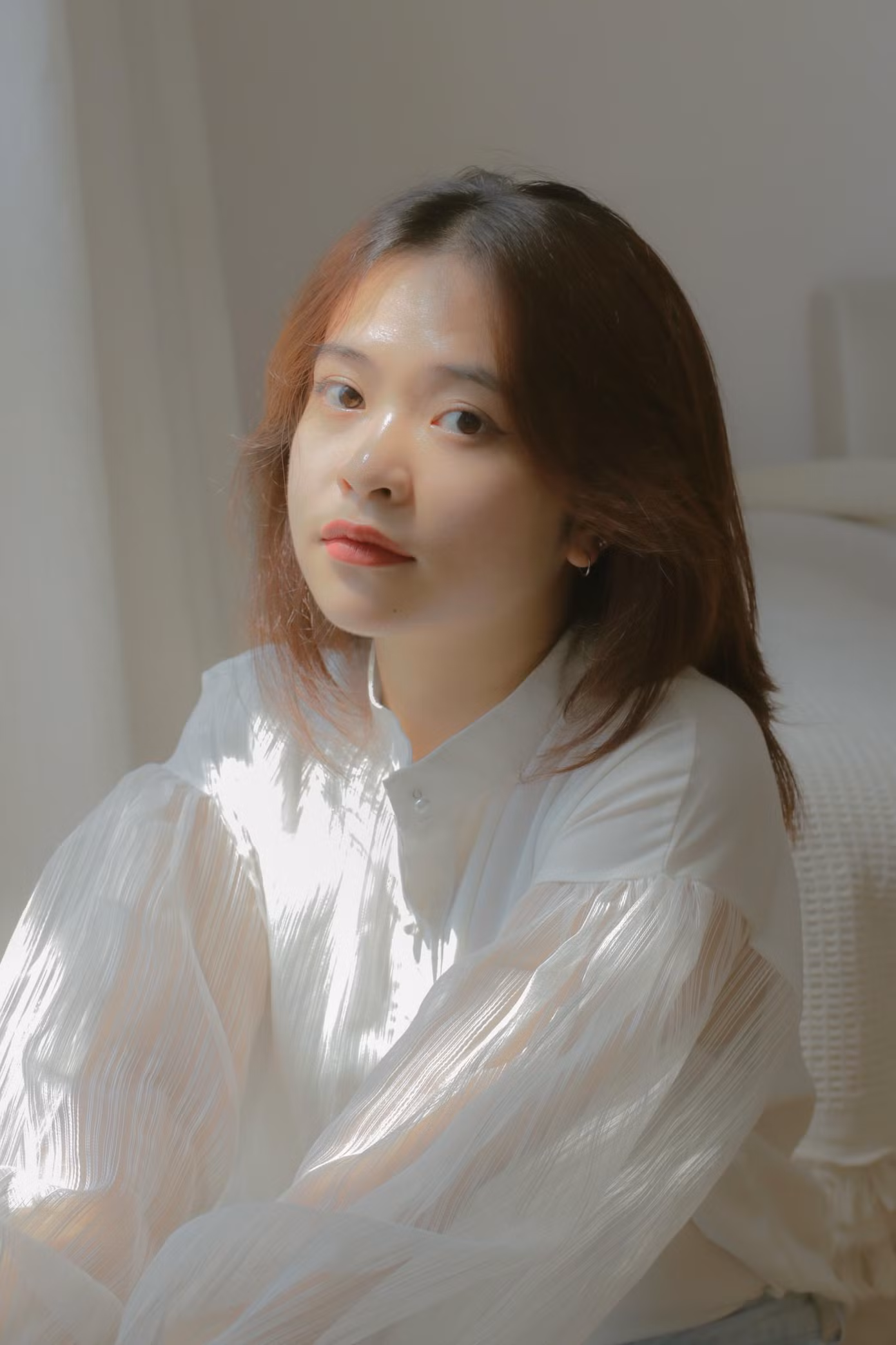 Thương Huyền là sinh viên chuyên ngành Báo chí chương trình chất lượng cao, trường Đại học Khoa học Xã hội và Nhân Văn.