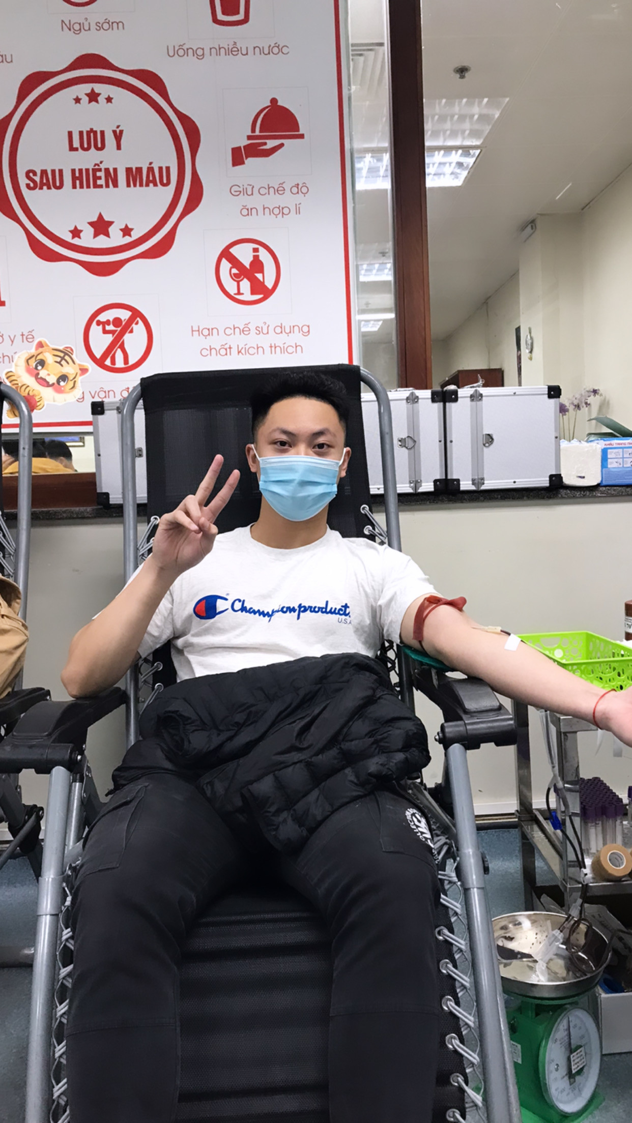 Đối với Tuấn Anh, làm việc thiện và nhân văn chưa bao giờ dễ dàng như vậy. Đối với Tuấn Anh, làm việc thiện và nhân văn chưa bao giờ dễ dàng như vậy.