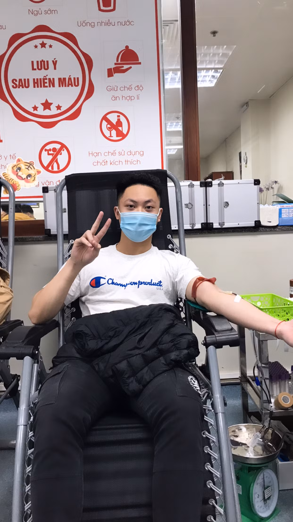 Đối với Tuấn Anh, làm việc thiện và nhân văn chưa bao giờ dễ dàng như vậy.