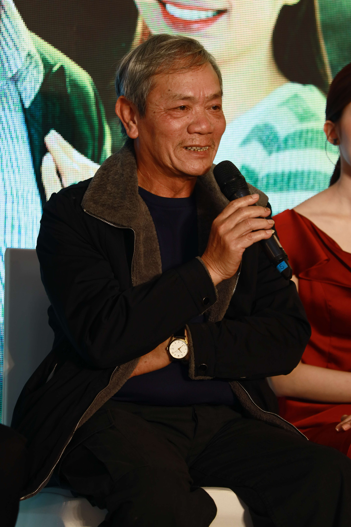 NSND Quốc Trị trong vai ông Công - Bố chồng của Son.