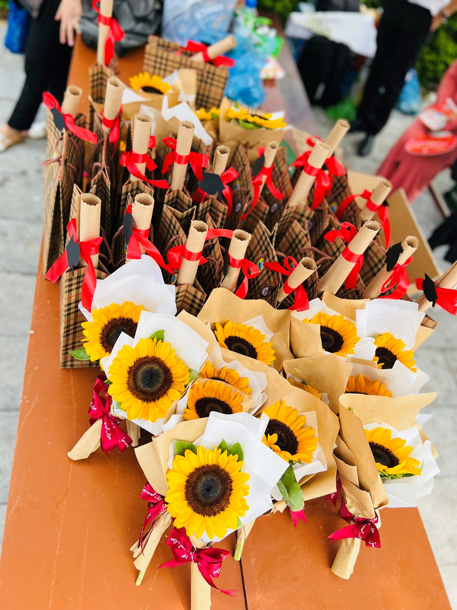 Mô hình “Bông hoa tú tài – Bài ca hy vọng”.