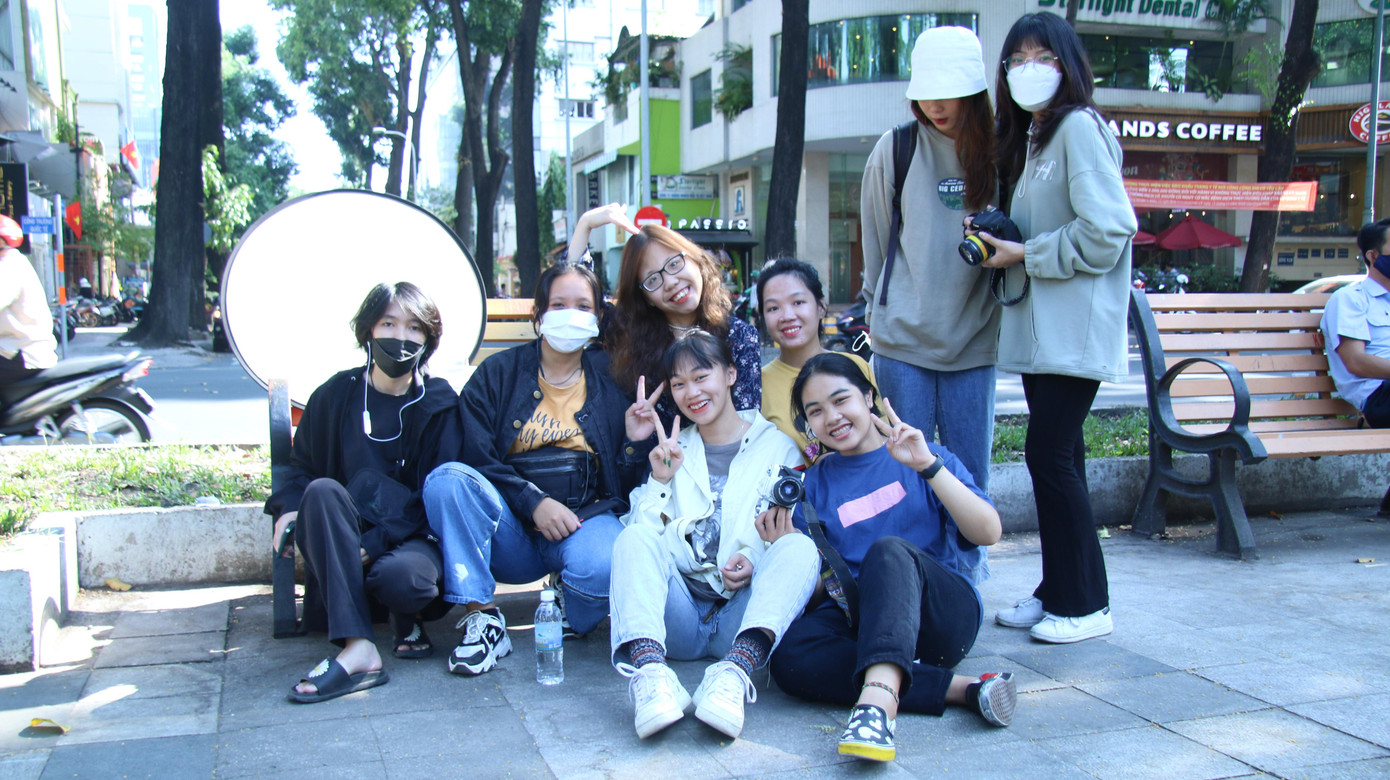 Nhóm "Khuyết" được thành lập từ khoảng tháng 7, tháng 8 năm 2021 bởi các bạn sinh viên trẻ, nhiệt huyết và tràn đầy năng lượng.