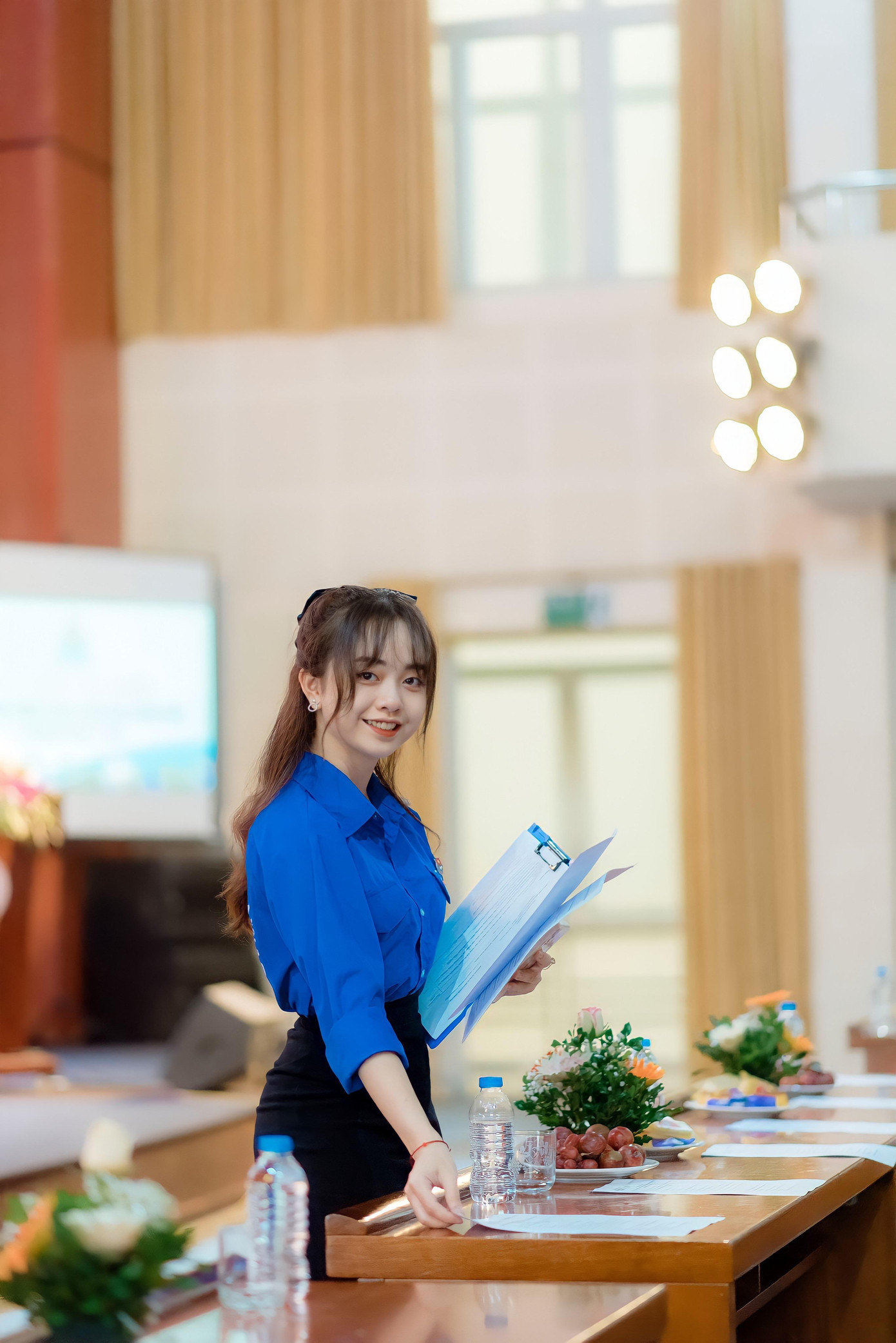 Trần Nguyễn Linh Giang tại Đại hội Đại biểu Liên chi Đoàn khoa nhiệm kỳ 2022-2024. Trần Nguyễn Linh Giang tại Đại hội Đại biểu Liên chi Đoàn khoa nhiệm kỳ 2022-2024.