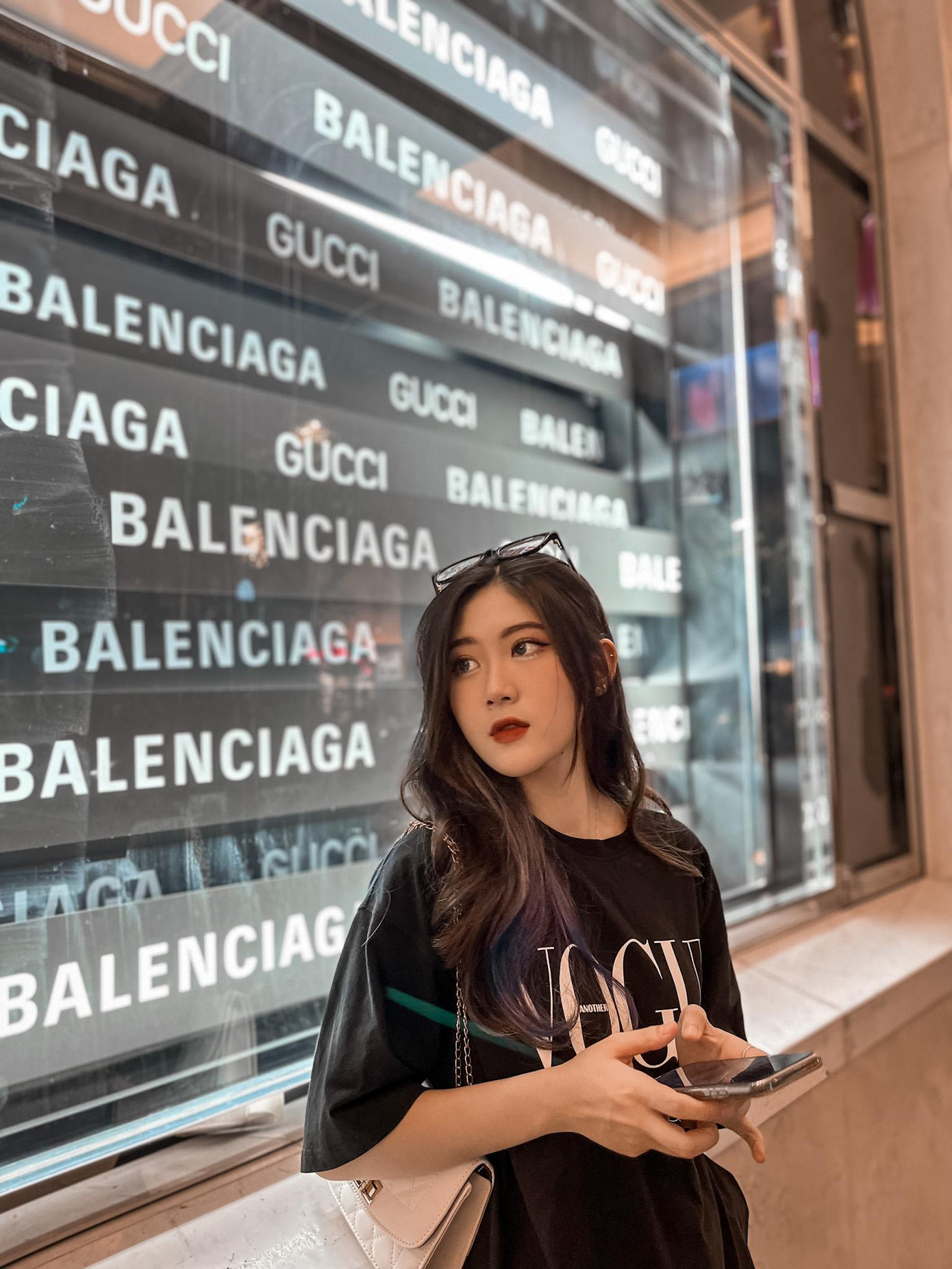 Ánh Dương đã thử sức đi làm thêm nhiều ngành nghề và công việc khác nhau để có thêm kiến thức cũng như những kỹ năng mềm cần thiết. Ánh Dương đã thử sức đi làm thêm nhiều ngành nghề và công việc khác nhau để có thêm kiến thức cũng như những kỹ năng mềm cần thiết.