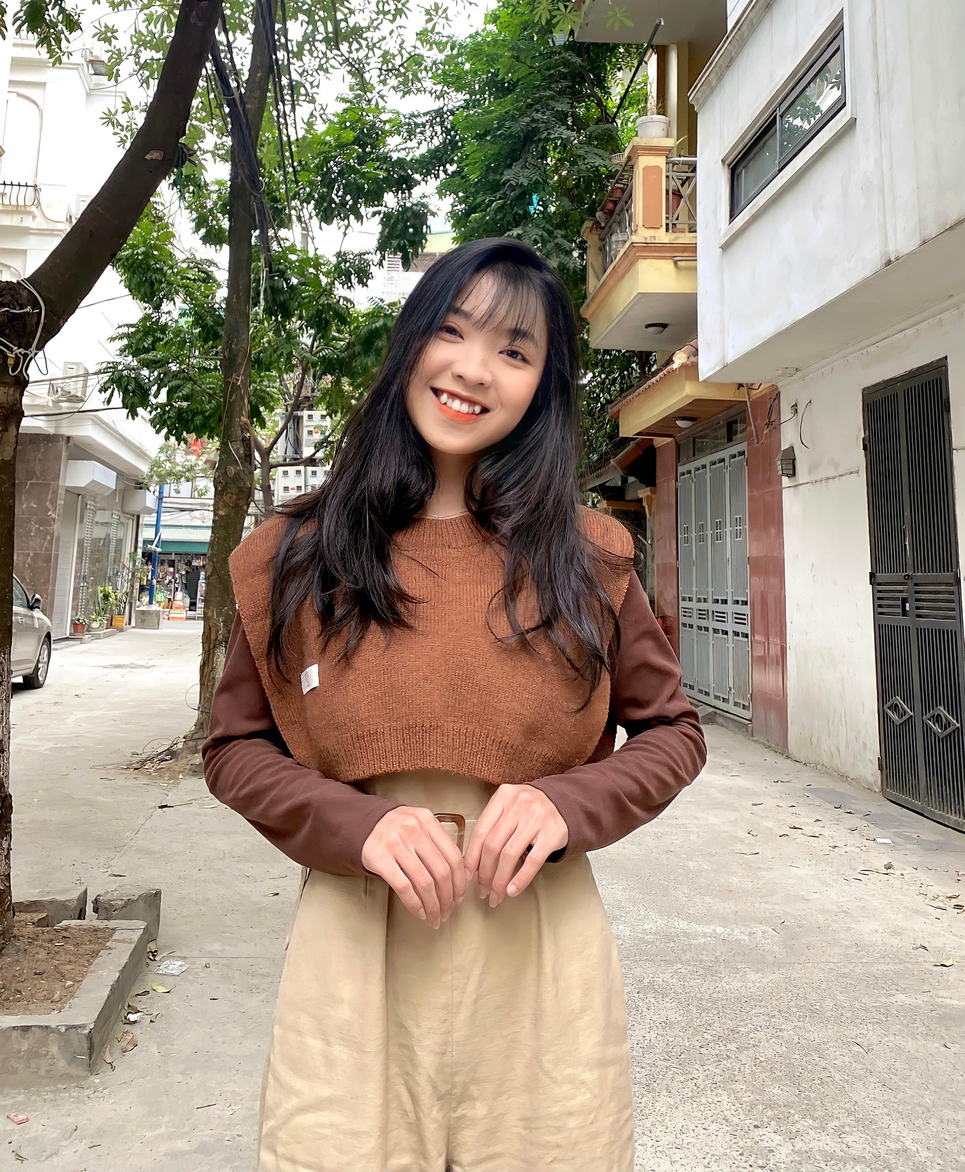 Cô gái dành trọn thanh xuân để sống tận hiến vì cộng đồng.