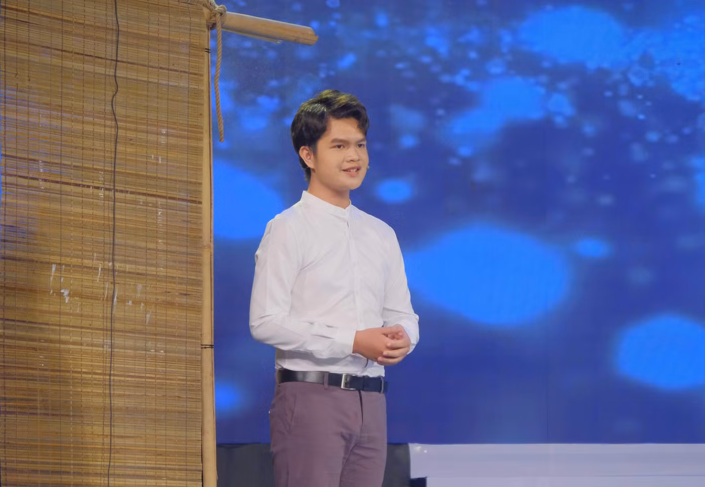 Nhân Kiệt tham gia Siêu thủ lĩnh - thuyết minh về vùng đất Phú Yên.