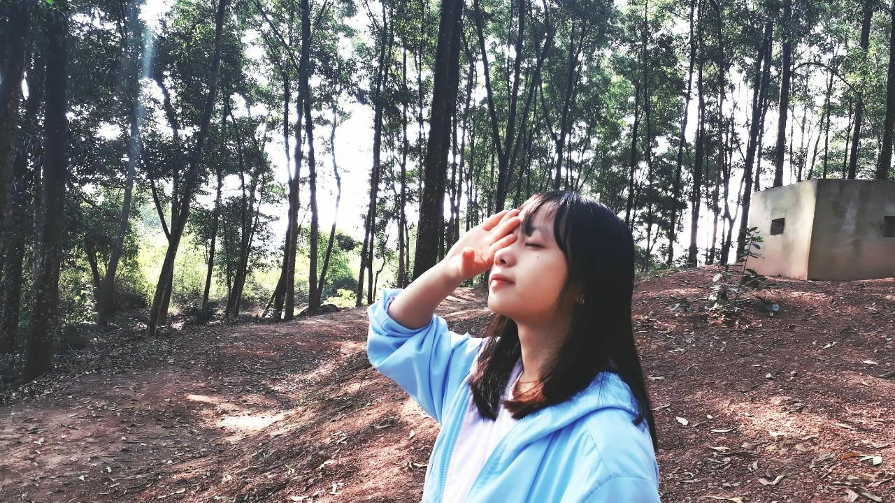 Long Thị Tường Vy đang là sinh viên năm cuối chuyên ngành Bác sĩ đa khoa trường ĐH Y Dược Thái Nguyên.