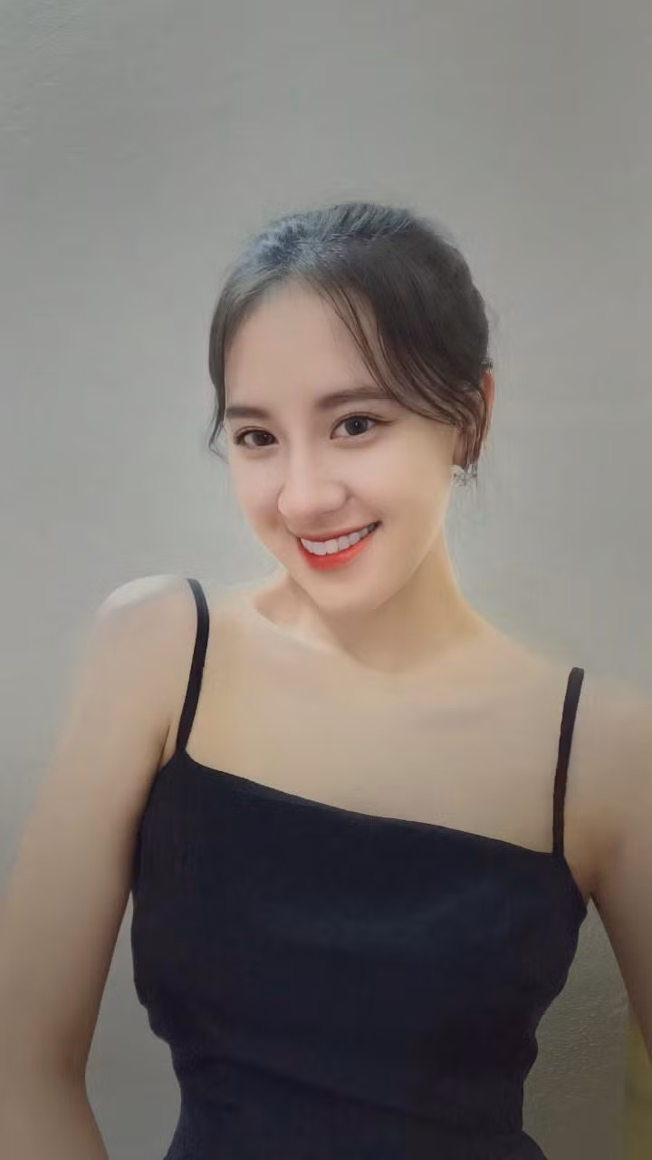 "Muốn sở hữu vị trí không ai có được, thì phải chịu đựng được những thử thách không ai chịu được" là câu nói mà Huyền Trang luôn tâm đắc.