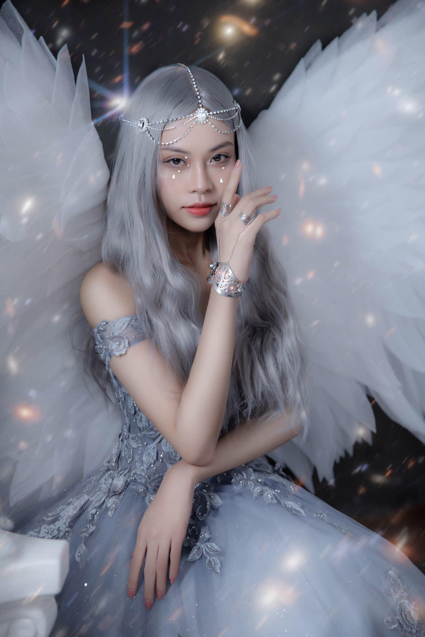 Từng là nạn nhân của việc body shaming với cân nặng 70kg, Phương Uyên đã quyết tâm giảm cân và thay đổi bản thân, trở thành phiên bản hoàn hảo nhất, thay đổi cuộc sống.