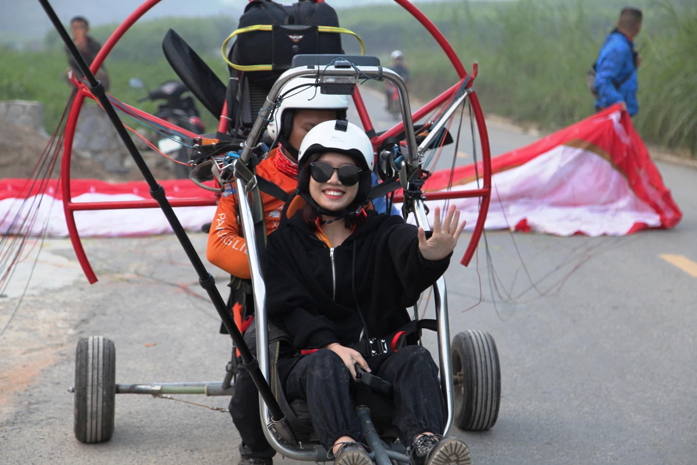 Khánh Ly trong một buổi tập tại Câu lạc bộ.