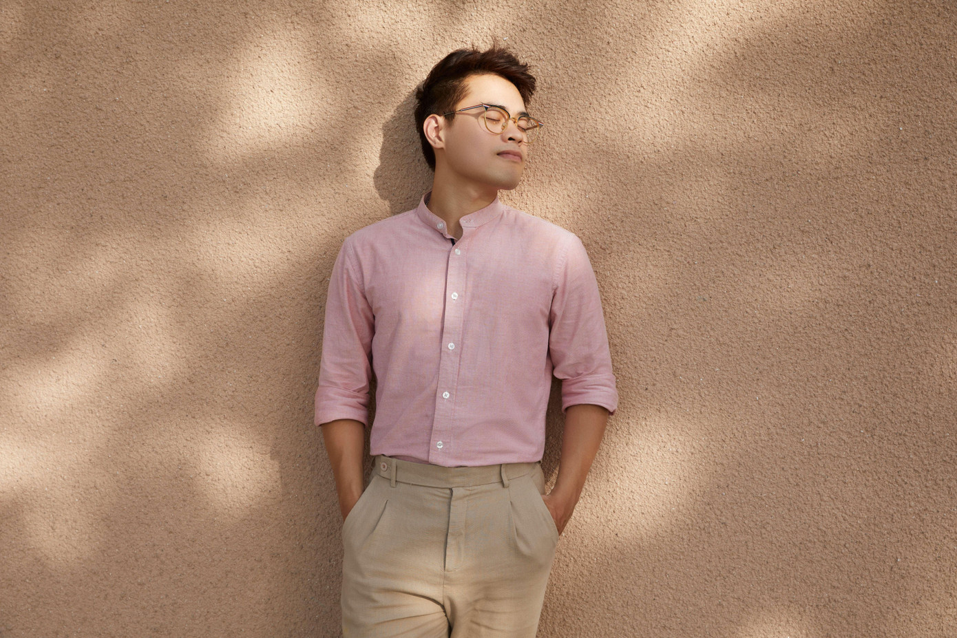 Đoàn Minh Quân chia sẻ về hành trình âm nhạc của bản thân. Đoàn Minh Quân chia sẻ về hành trình âm nhạc của bản thân.