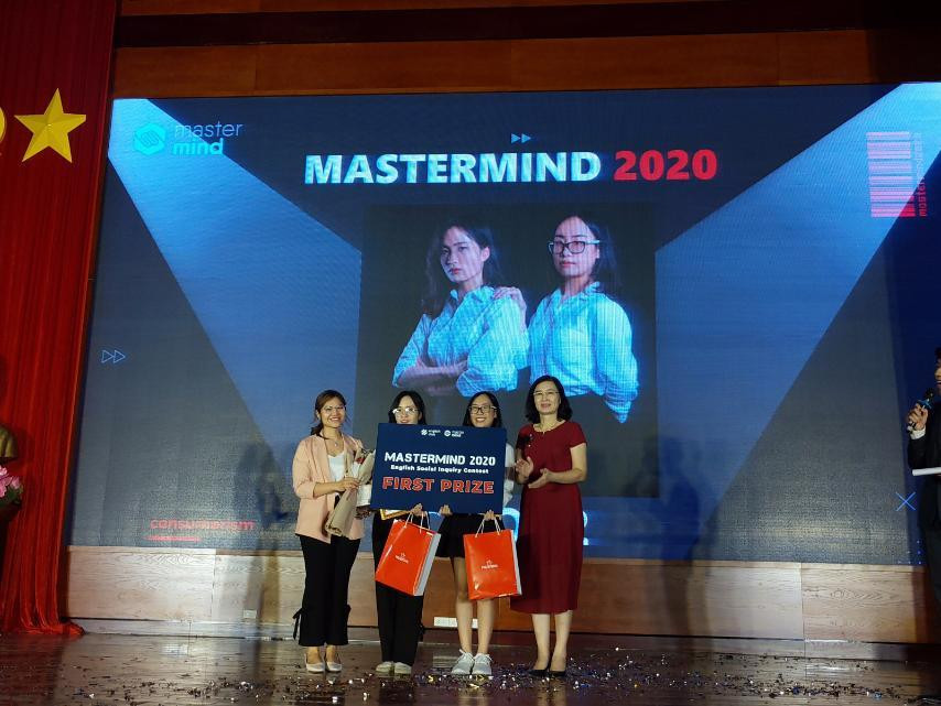 Nhờ sự năng động và không ngừng trau dồi kiến thức giúp ích rất nhiều cho công việc của Nguyên Anh. Nhờ sự năng động và không ngừng trau dồi kiến thức giúp ích rất nhiều cho công việc của Nguyên Anh.