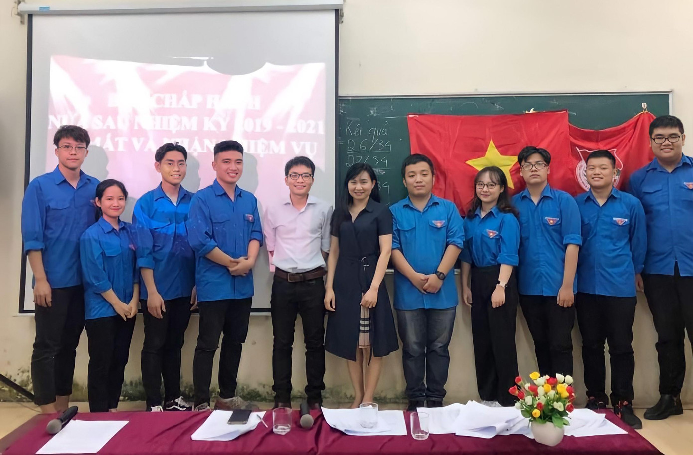 BCH Liên chi Đoàn khoa Phát thanh - Truyền hình, Học viện Báo chí và Tuyên truyền nhiệm kỳ 2019-2021. BCH Liên chi Đoàn khoa Phát thanh - Truyền hình, Học viện Báo chí và Tuyên truyền nhiệm kỳ 2019-2021.