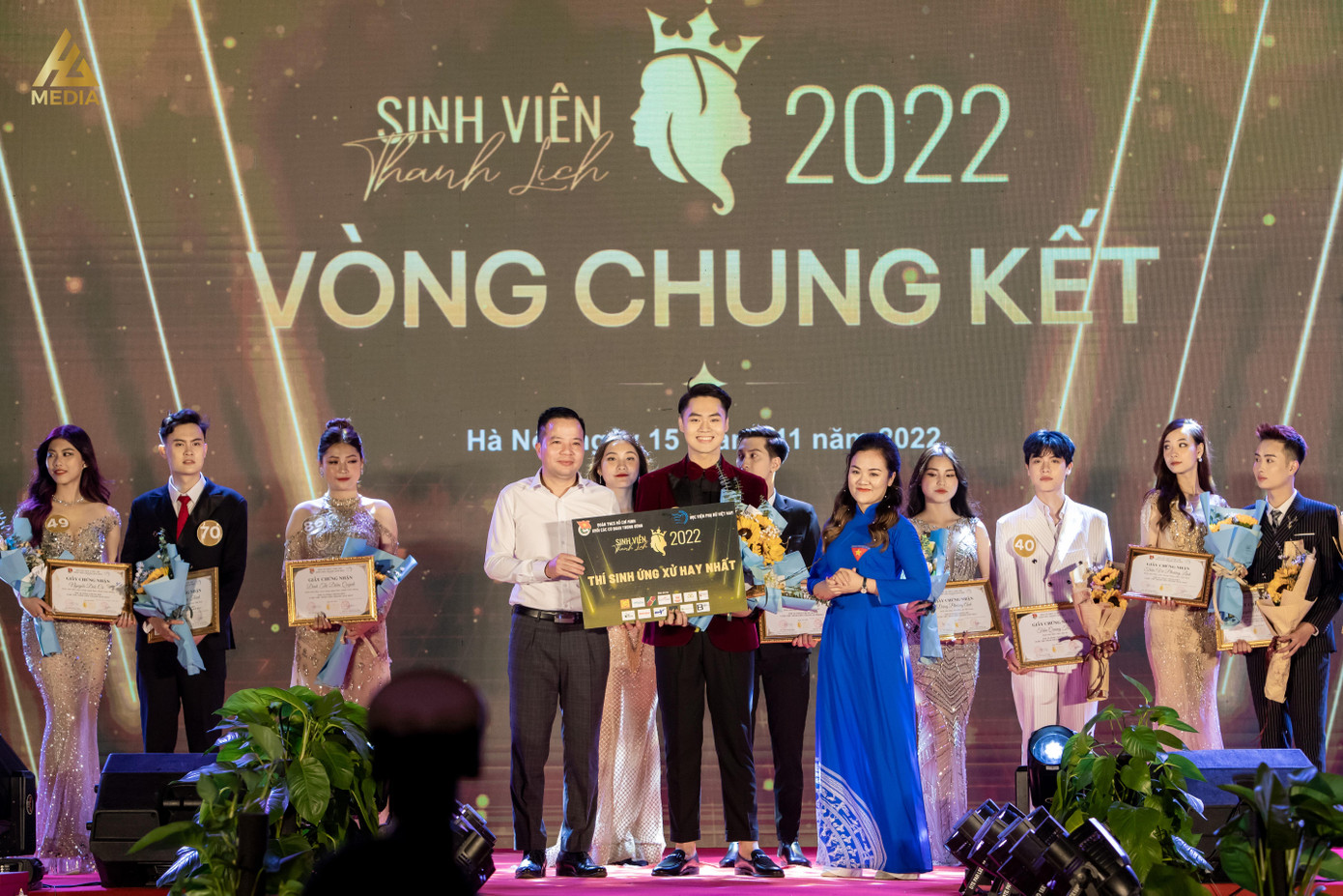 Quang Tú tại cuộc thi Sinh viên Thanh lịch 2022.