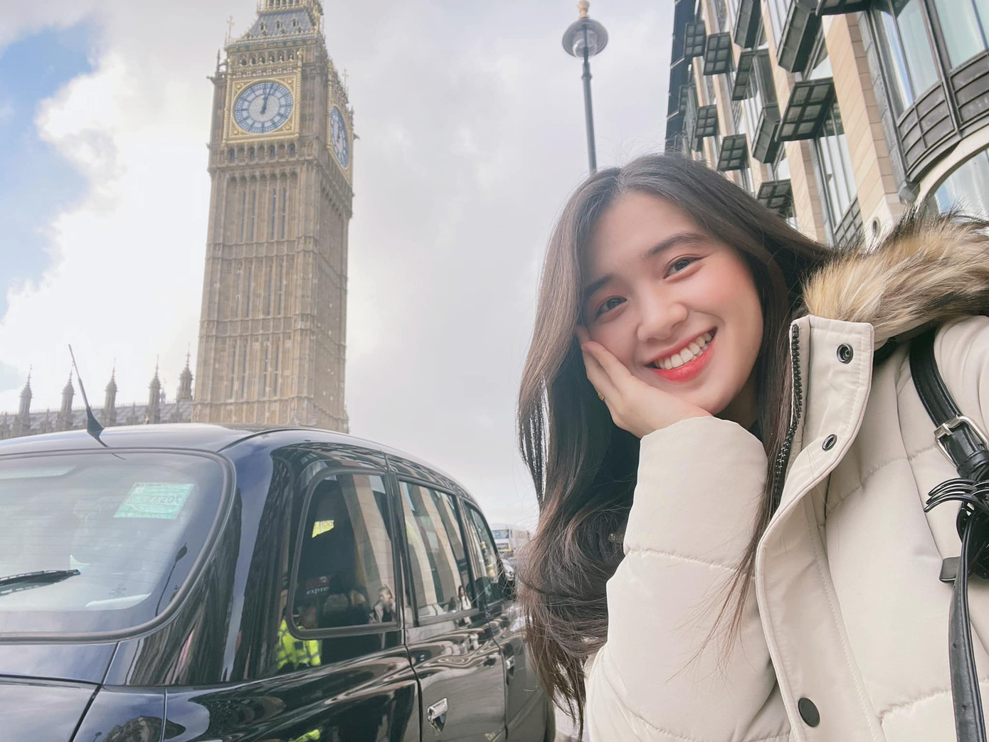 Phạm Nhật Linh hiện đang theo học Thạc sĩ trường Bournemouth University, England, UK ngành Marketing Communications.