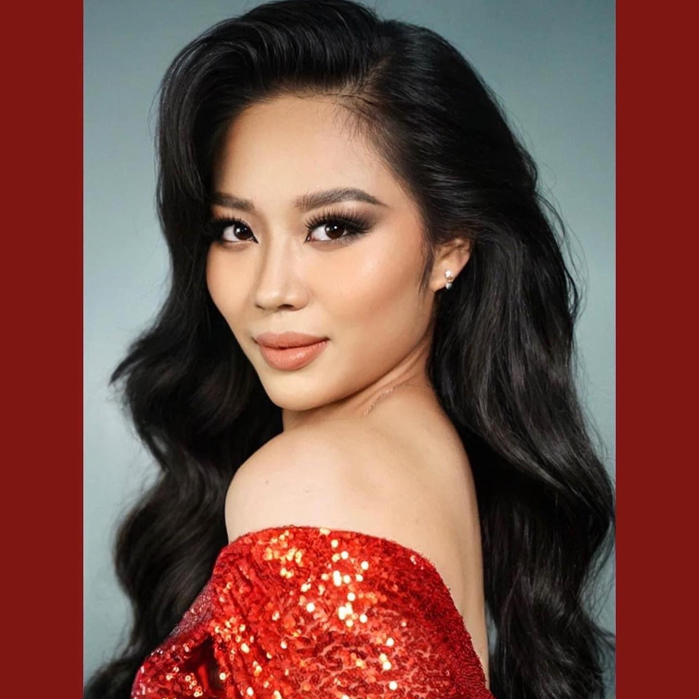 Nguyễn Thị Phương Thảo - MC/ BTV của kênh truyền hình Quốc phòng Việt Nam.