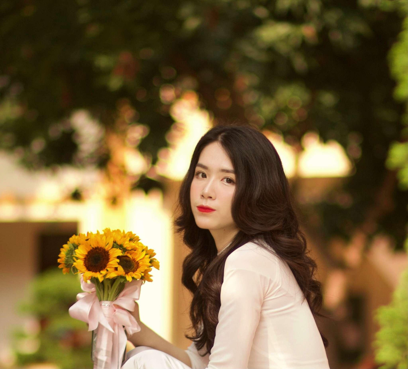 Mai Đan là cựu học sinh lớp chuyên văn trường THPT chuyên Phan Bội Châu, thành phố Vinh, tỉnh Nghệ An.