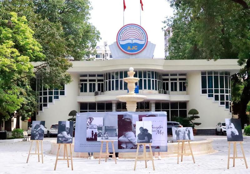 Các tác phẩm trong triển lãm.