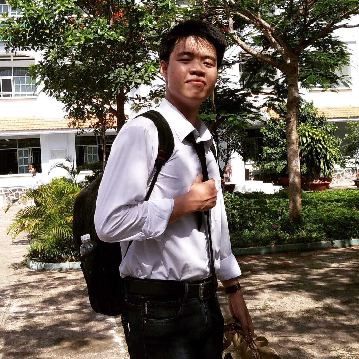 Nhất Tín đã được đánh giá là một học sinh toàn diện và năng nổ trong các phong trào, hoạt động với những thành tích tiêu biểu. Nhất Tín đã được đánh giá là một học sinh toàn diện và năng nổ trong các phong trào, hoạt động với những thành tích tiêu biểu.