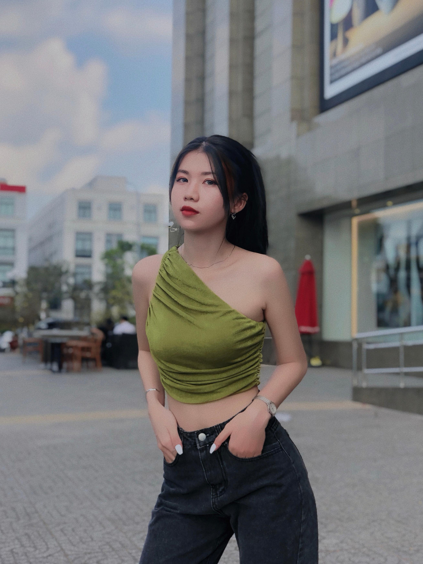 Minh Thư luôn biết ơn khi nhìn lại những chặng đường mà bản thân đã đi qua. Minh Thư luôn biết ơn khi nhìn lại những chặng đường mà bản thân đã đi qua.