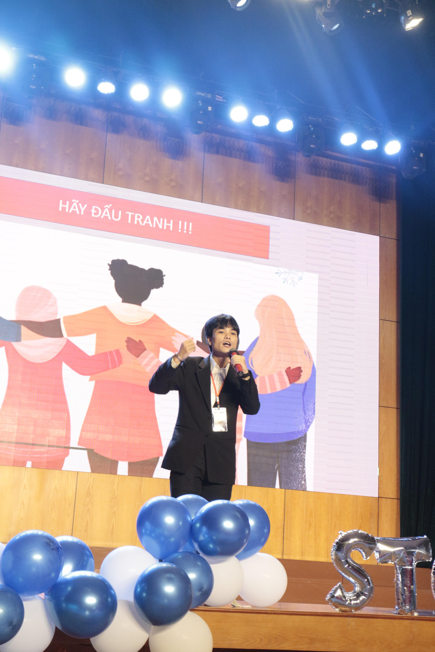 Thí sinh Phạm Duy Phúc (Đại học Giao thông Vận tải). Thí sinh Phạm Duy Phúc (Đại học Giao thông Vận tải).