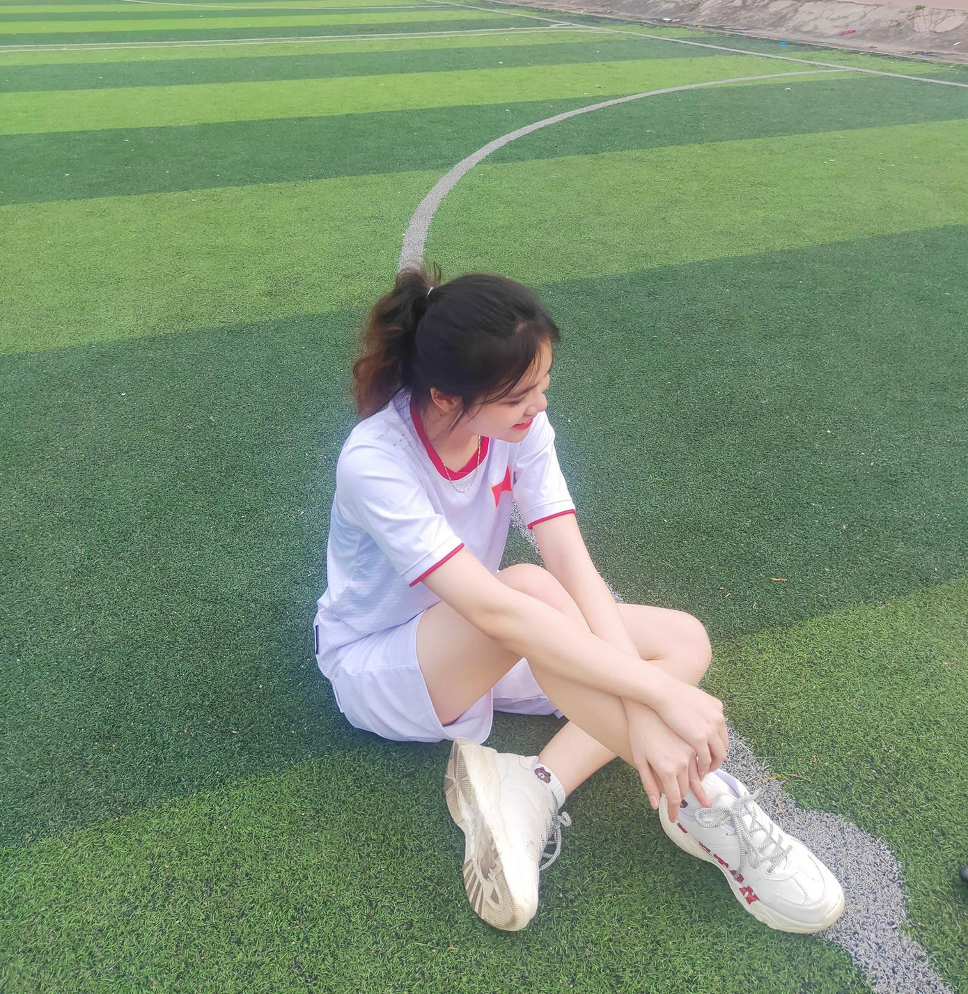 Ngoài việc học, Thảo Hiền tích cực tham gia các hoạt động tập luyện thể dục thể thao của trường.