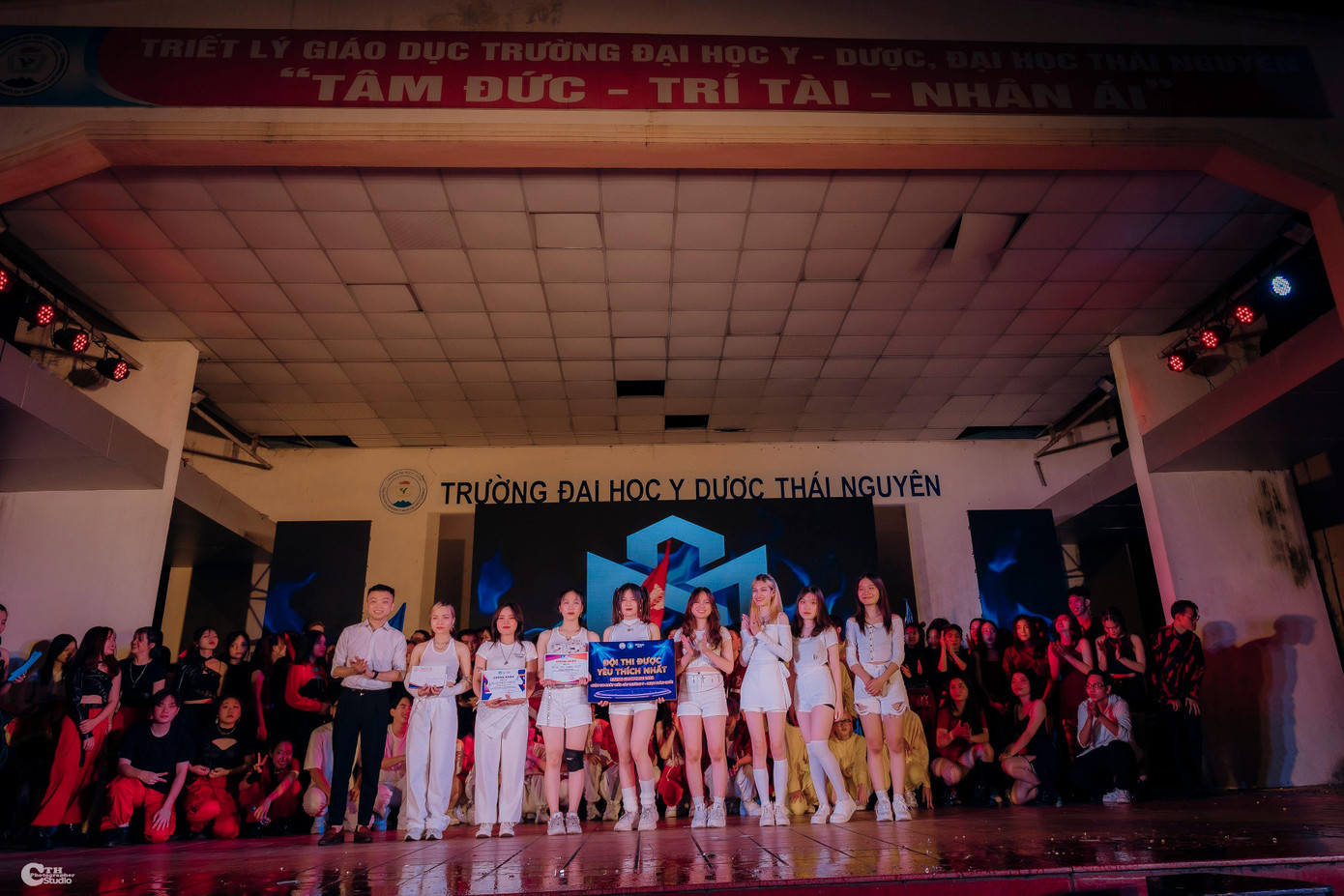 Đội thi được yêu thích nhất. Đội thi được yêu thích nhất.