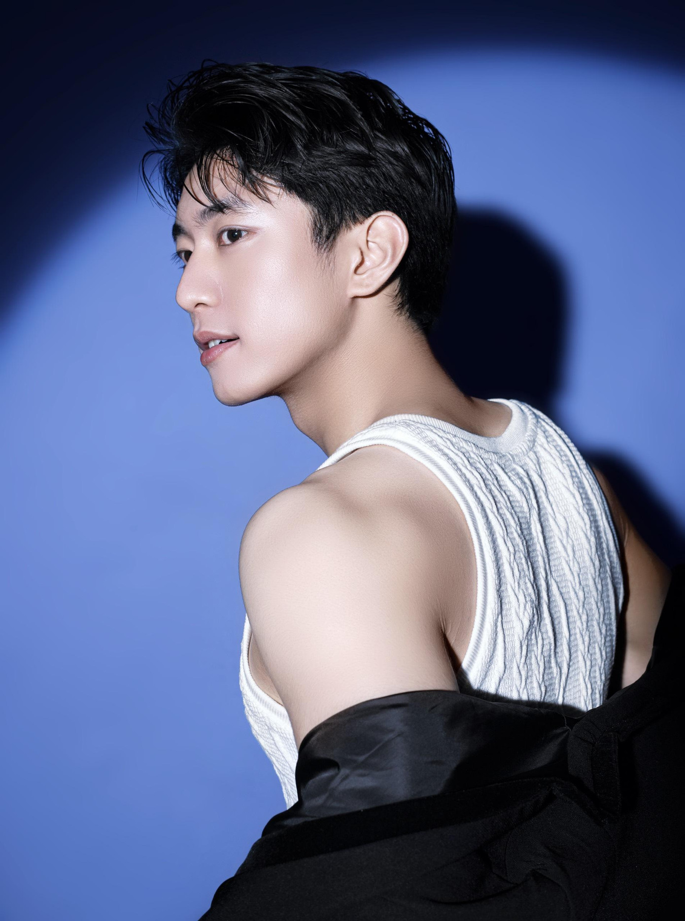 Trên quá trình ngày càng hoàn thiện bản thân, Minh Hiếu luôn nỗ lực học hỏi, rèn luyện các kỹ năng, trau dồi tư duy để phát triển và bứt phá hơn. Trên quá trình ngày càng hoàn thiện bản thân, Minh Hiếu luôn nỗ lực học hỏi, rèn luyện các kỹ năng, trau dồi tư duy để phát triển và bứt phá hơn.