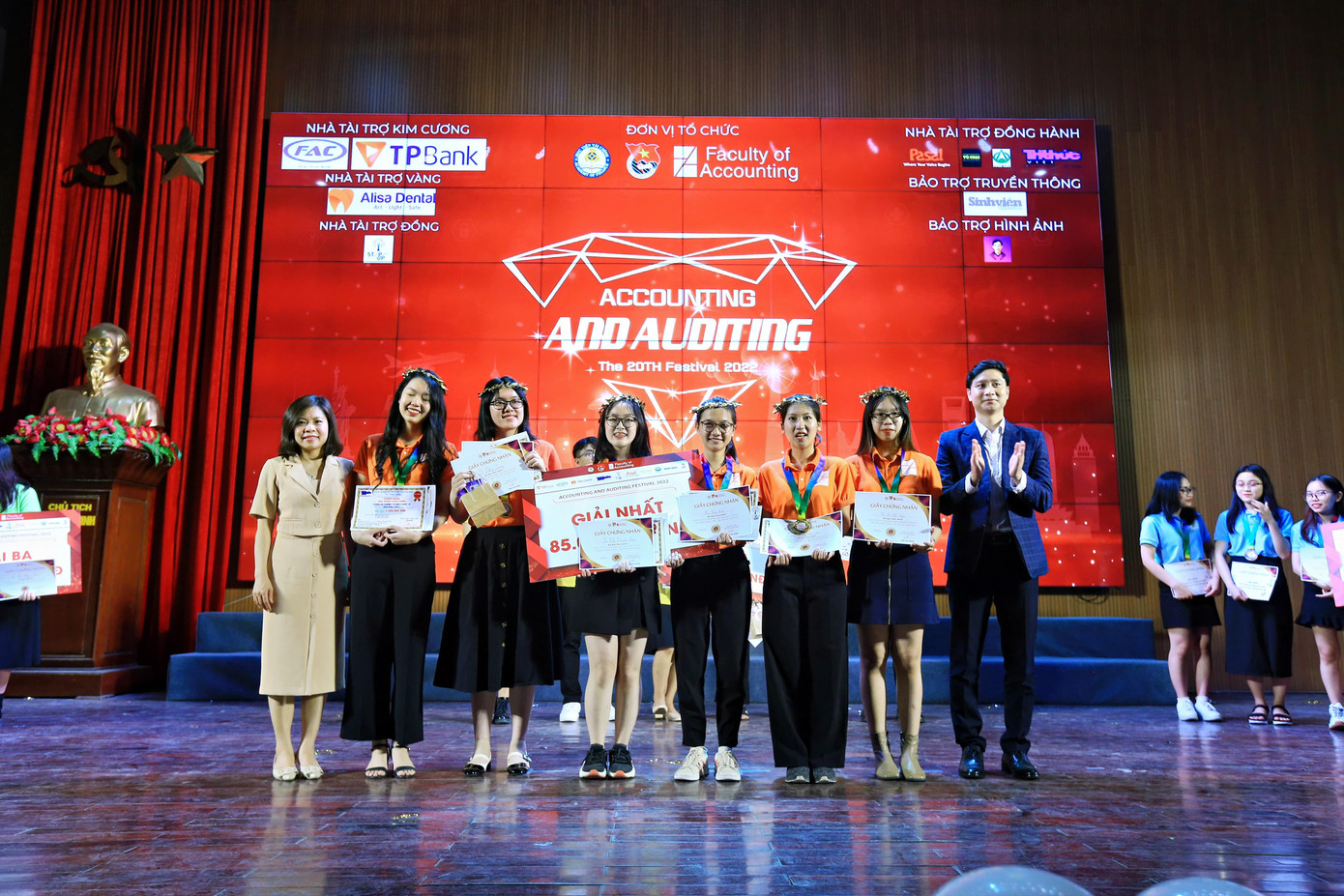 ACCOUNTANT SOLDIERS - Đội giải nhất ACCOUNTANT SOLDIERS - Đội giải nhất