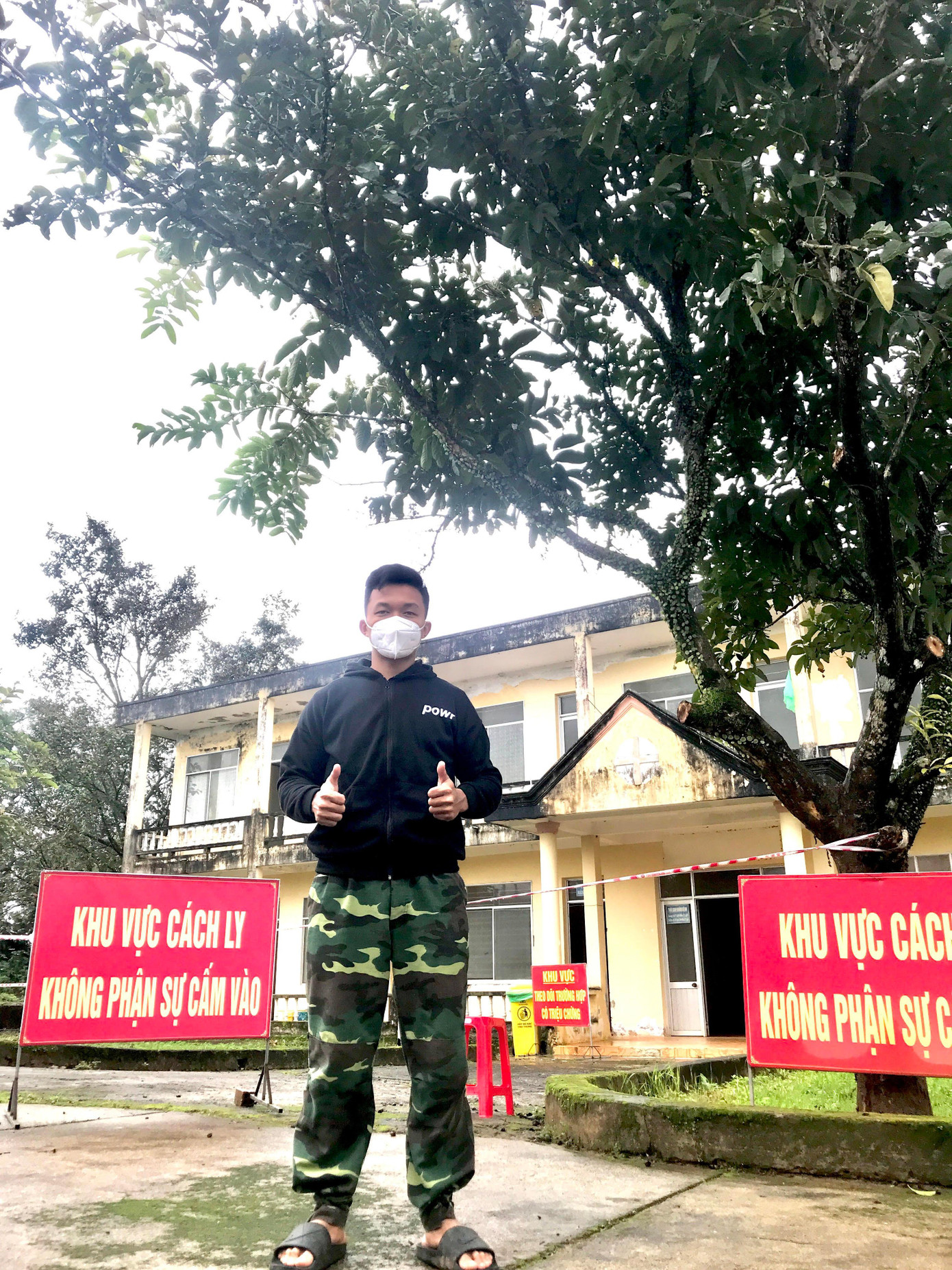 Tham gia hỗ trợ phòng chống dịch tại khu cách ly, Trần Chiến dần học được cách sẻ chia, lắng nghe và sự cảm thông.