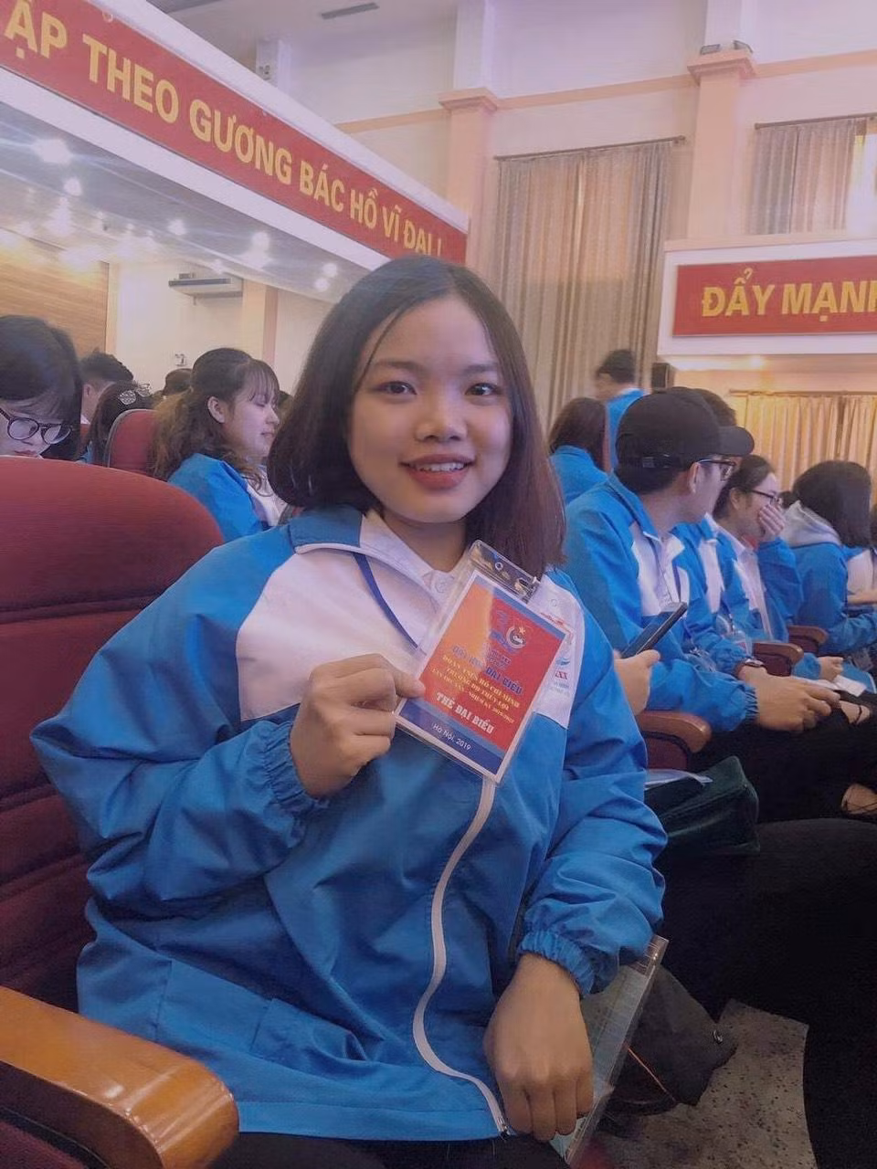 Cô nàng đã chinh phục được không ít giải thưởng dành cho sinh viên: Học bổng khuyến khích học tập, giải Nhì Olympic toán học cấp trường, giải Khuyến Khích trong cuộc thi Chung kết “Tìm hiểu về tư tưởng, đạo đức, phong cách Hồ Chí Minh năm 2019”, giải Nhất hạng mục sinh viên quốc tế trong Cuộc thi “Sinh viên với nước mưa” năm 2021 tổ chức tại Hàn Quốc.