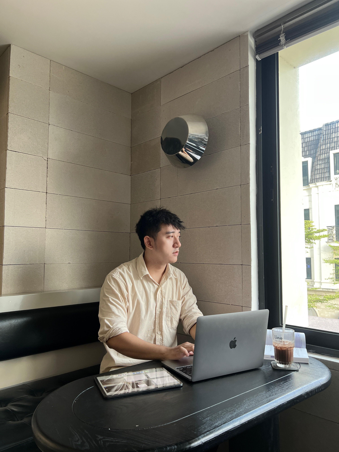 Hiện tại, Nhật Anh đang làm việc trong lĩnh vực Thực tế tăng cường (Augmented Reality) - một lĩnh vực khó và khá mới mẻ ở Việt Nam.