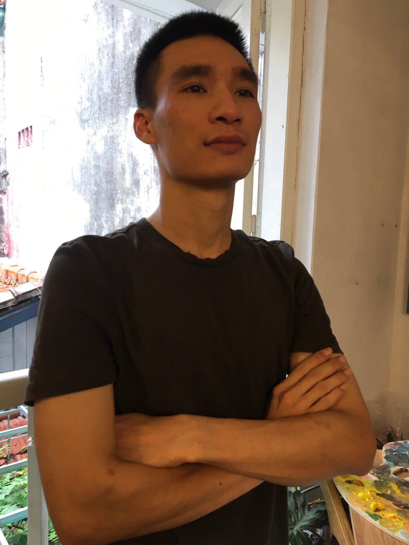 Tốt nghiệp hai trường đại học về nghệ thuật, tuy nhiên, trên con đường hành trình đến với đam mê, Nguyên Tồ từng gặp rất nhiều khó khăn.