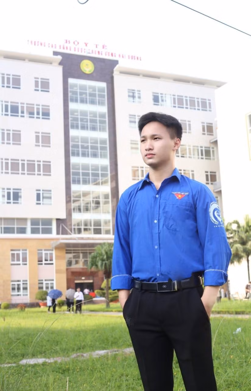 Trung Thảo chia sẻ, tuổi trẻ chẳng hai lần thắm lại nên chúng ta đừng sử dụng thời gian một cách lãng phí.