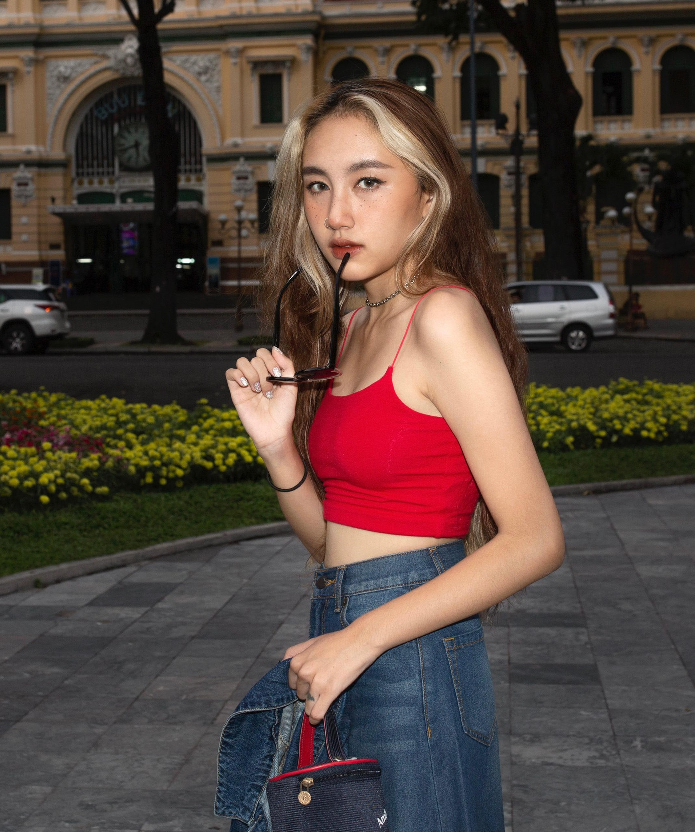 Khoa Kiến trúc khá ít sinh viên nữ nên luôn được các bạn nam sinh nhiệt tình giúp đỡ.