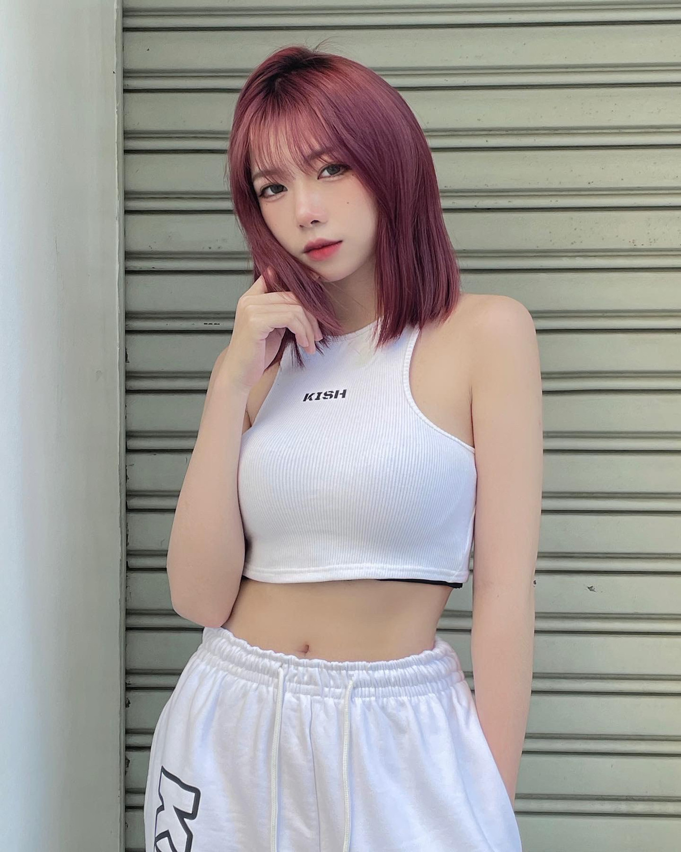 Sở hữu nhan sắc dễ thương, cùng body cuốn hút và lối dẫn dắt, nói chuyện gẫn gũi, Thùy Dương đã dành được nhiều tình cảm của người hâm mộ cũng như của cộng đồng mạng. Sở hữu nhan sắc dễ thương, cùng body cuốn hút và lối dẫn dắt, nói chuyện gẫn gũi, Thùy Dương đã dành được nhiều tình cảm của người hâm mộ cũng như của cộng đồng mạng.