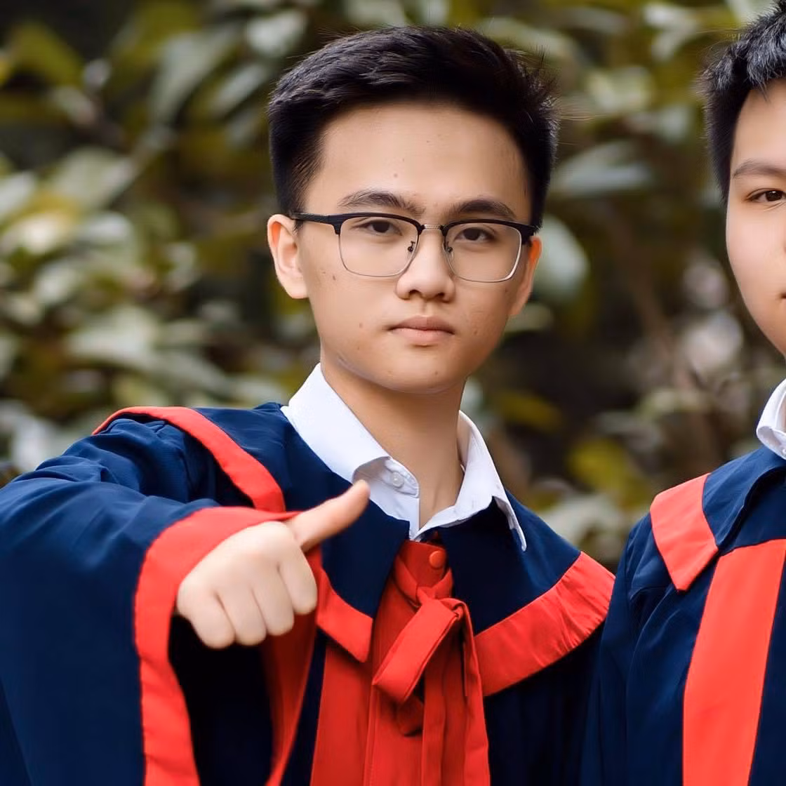 Huy Sơn hiện đang là sinh viên năm hai ngành Kỹ thuật Điện tử - Viễn thông tại Đại học Bách khoa Hà Nội.