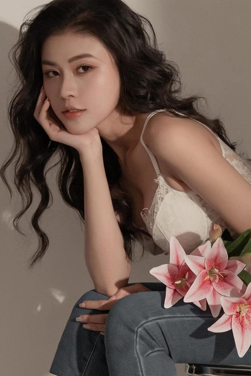 Nguyễn Hoàng Phương Uyên (sinh năm 2001) đang là sinh viên của trường Đại học Tài chính – Marketing.