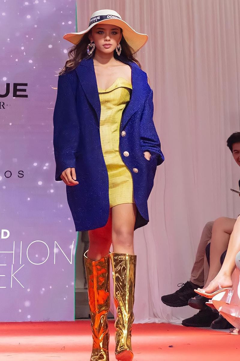 Để có thể chinh phục các sàn runway, trình diễn fashion, cùng công việc người mẫu, Ánh Ngân đã liên tục học hỏi và trau dồi kinh nghiệm.