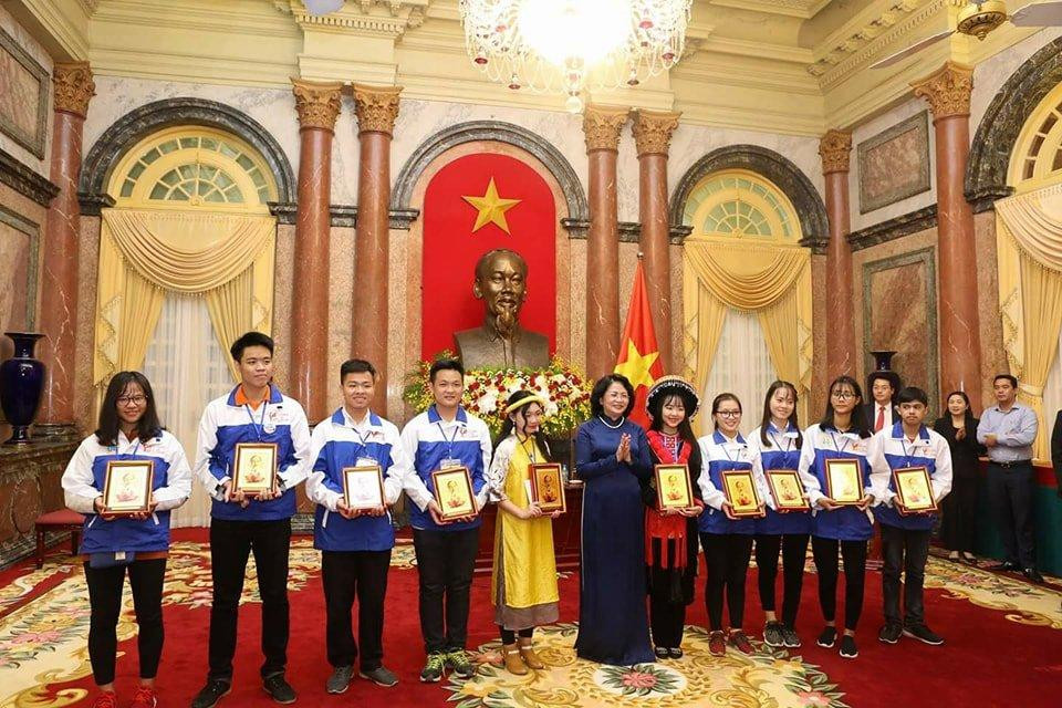 Giải Ba quốc gia cuộc thi Tự hào Việt Nam Giải Ba quốc gia cuộc thi Tự hào Việt Nam