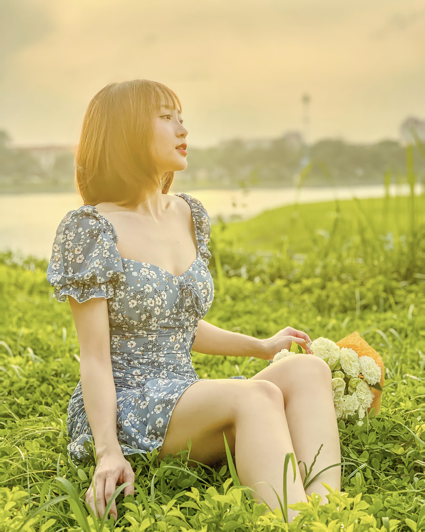 Song hành với việc học, cô nữ sinh báo chí đang làm KOL trên TikTok và đảm nhận công việc diễn viên bán chuyên.