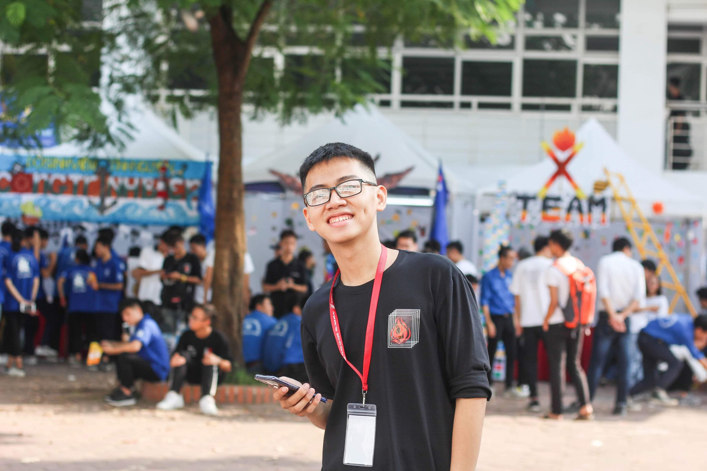 Tuổi trẻ trôi qua rất nhanh, nếu không biết tận dụng và sống hết mình thì có lẽ sau này sẽ vô cùng nuối tiếc vì phải nói những câu "giá như…"