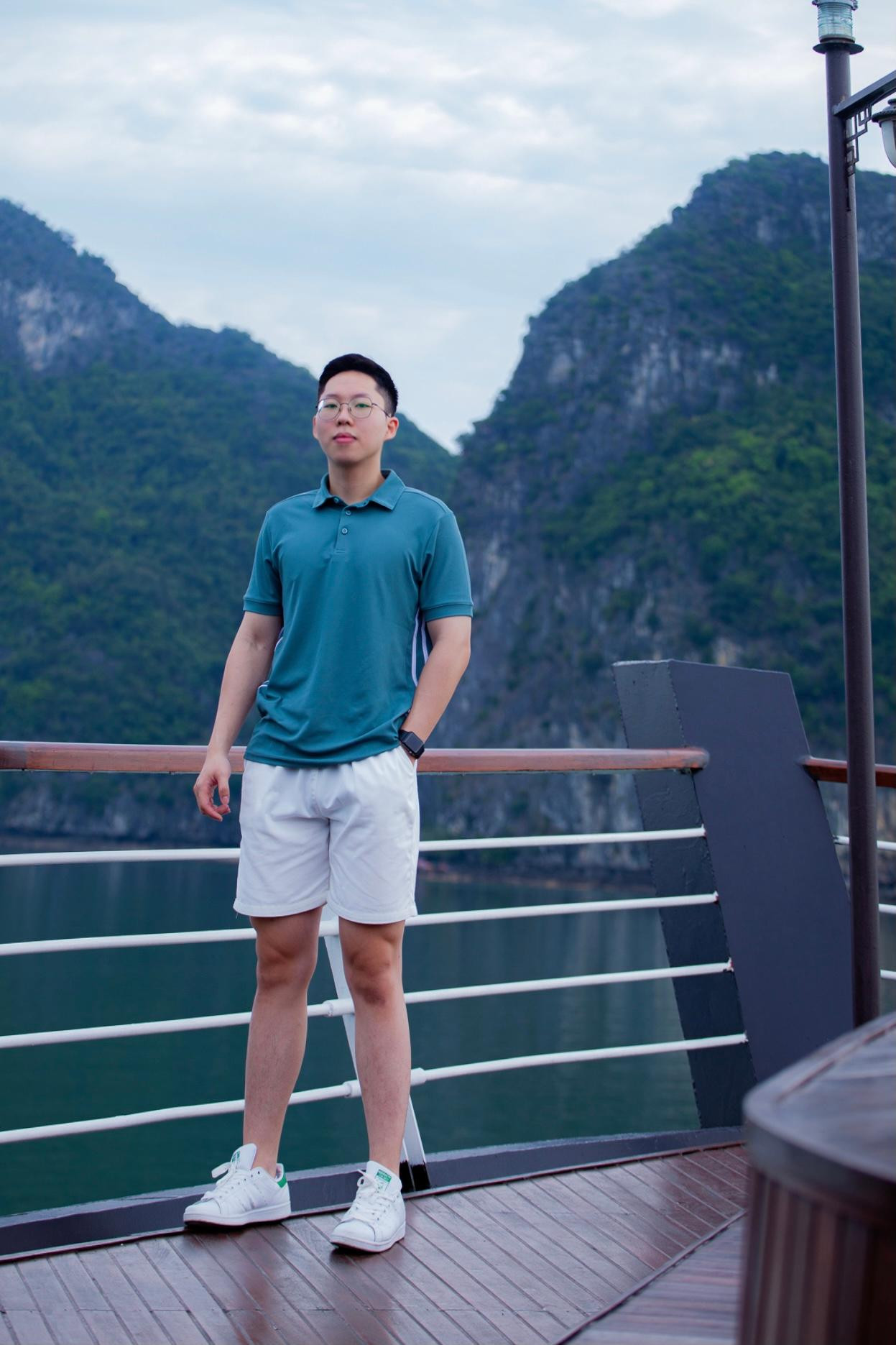 Hoàng Duy Long hiện là sinh viên năm thứ 4, Đại học Xây dựng Hà Nội. Hoàng Duy Long hiện là sinh viên năm thứ 4, Đại học Xây dựng Hà Nội.