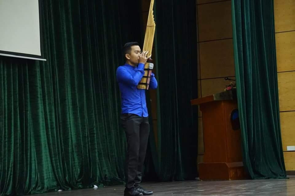 Thin Nạ Kon Nhăng Kẹo thổi Khèn bè.