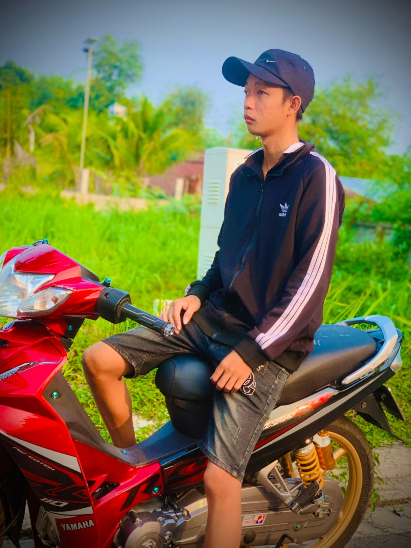 Bản thân anh vẫn không ngừng học hỏi, trải nghiệm để mang đến nhiều video clip chất lượng hơn nữa. Bản thân anh vẫn không ngừng học hỏi, trải nghiệm để mang đến nhiều video clip chất lượng hơn nữa.