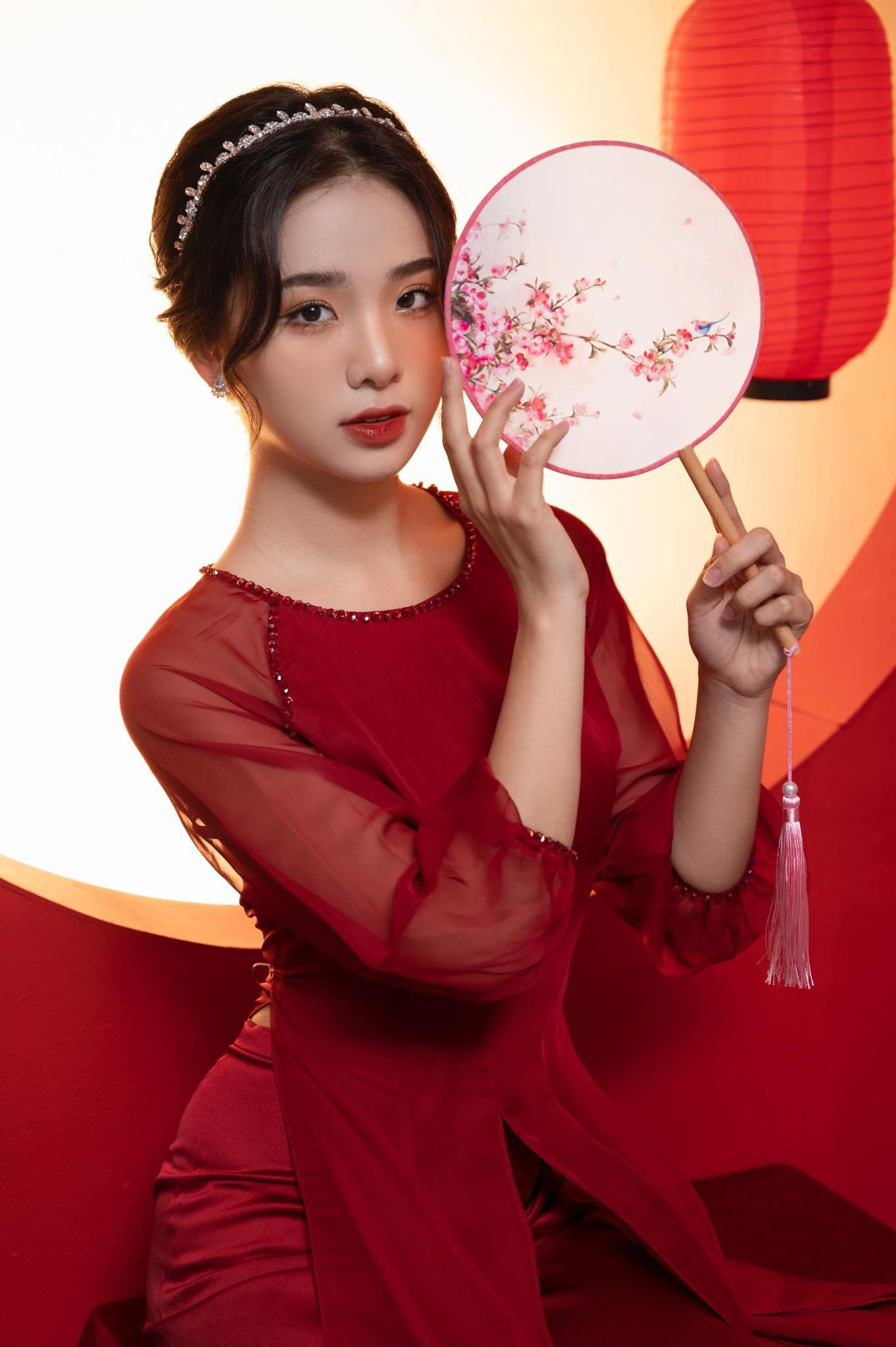 Trúc Linh yêu kiều trong ngày đầu Xuân Nhâm Dần. Ảnh: NVCC Trúc Linh yêu kiều trong ngày đầu Xuân Nhâm Dần. Ảnh: NVCC