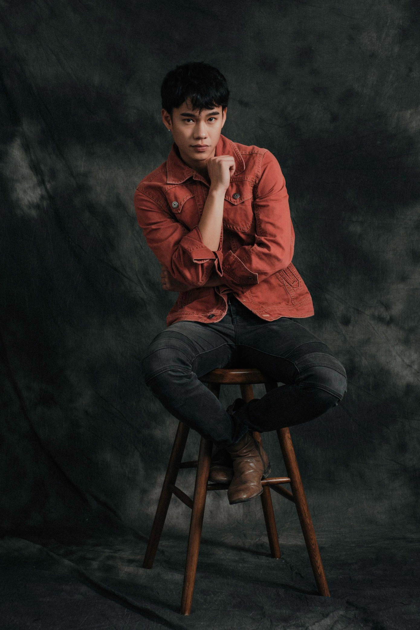 Minh Hoàng được đánh giá là một trong những gương mặt diễn viên trẻ triển vọng của "làng" phim Việt.