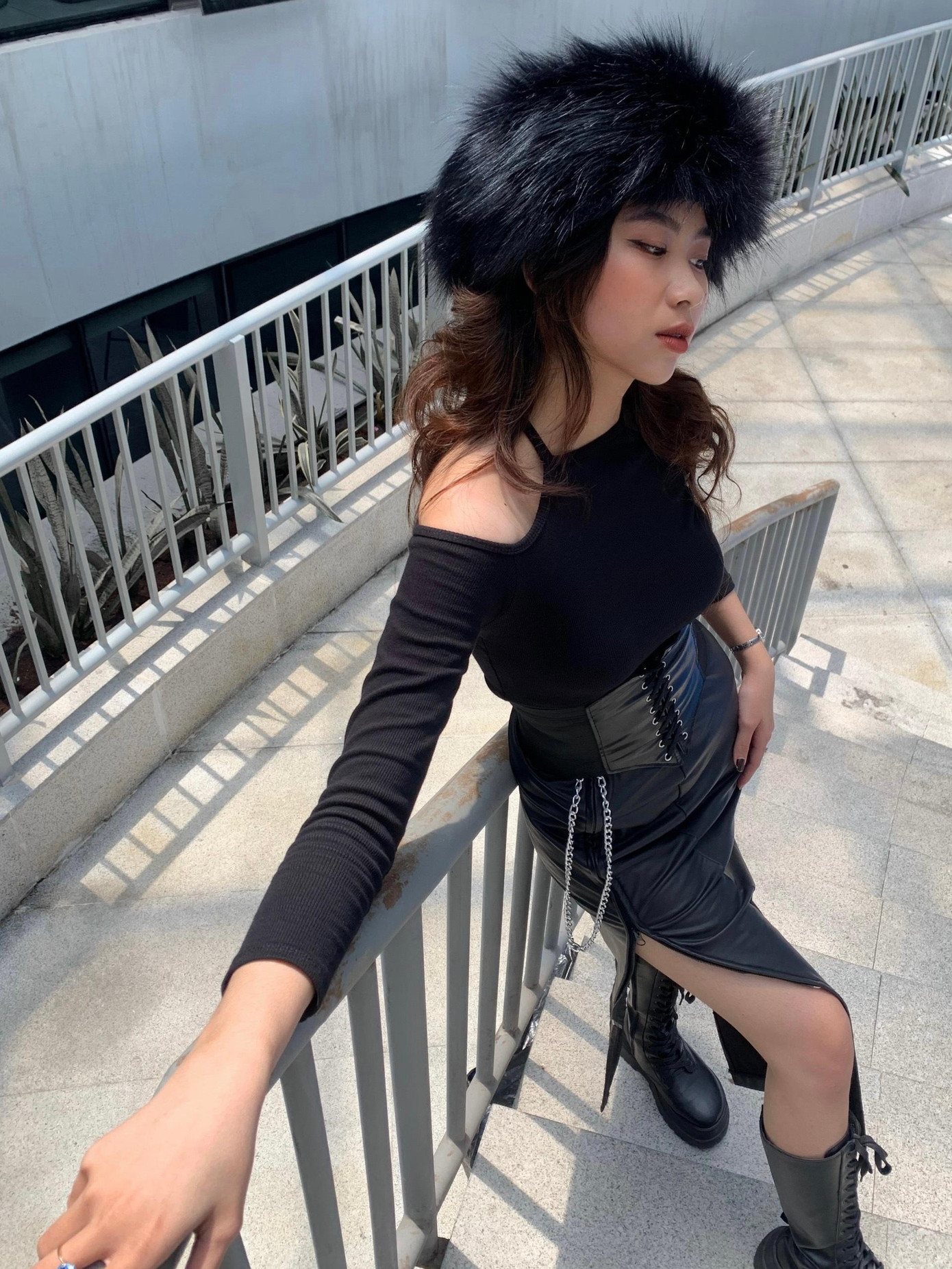 Dành niềm đam mê với vẽ, màu sắc và thời trang, từ khi còn nhỏ, Thơ Color đã tự mình sáng tạo ra những bản vẽ thiết kế riêng cho bản thân và theo đuổi nó cho đến hiện tại.