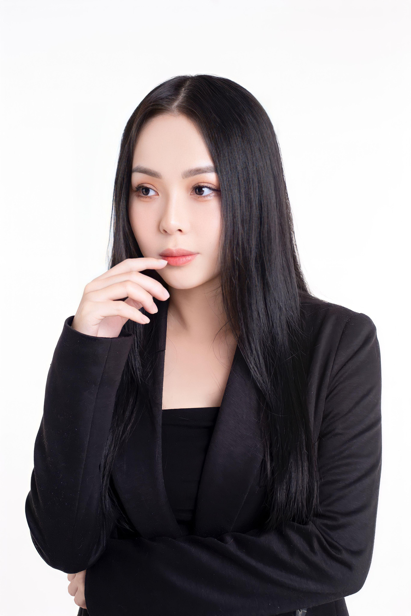 Linh Trang từng khóc khi không biết mình muốn gì và cần gì.